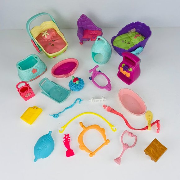 Littlest Pet Shop & Dollhouse Accessories Mixed Lot of 21 Pieces Kids Toys - Picture 2 of 11